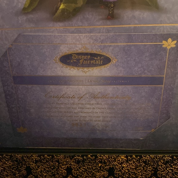 Disney limited edition Anna and Kristoff designer dolls - Picture 5 of 8